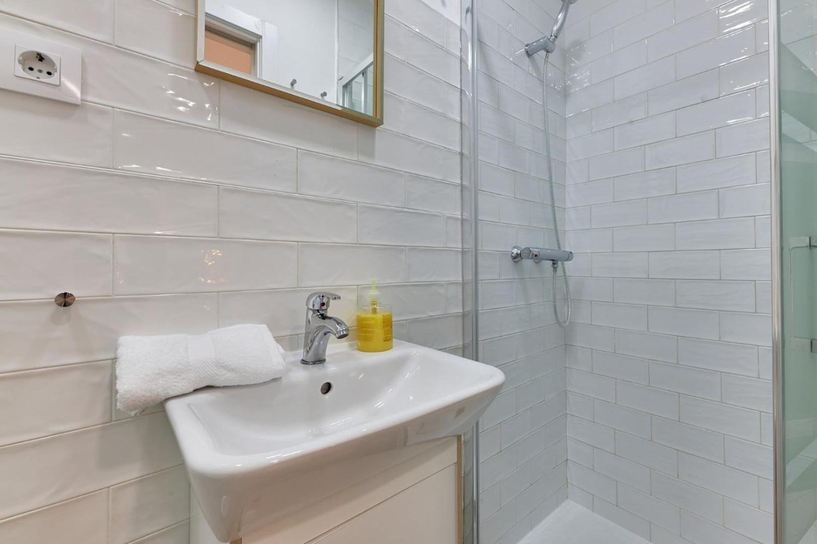 Fee4Me. Amazing Apartment In The Heart Of Lavapies Madrid Exterior foto